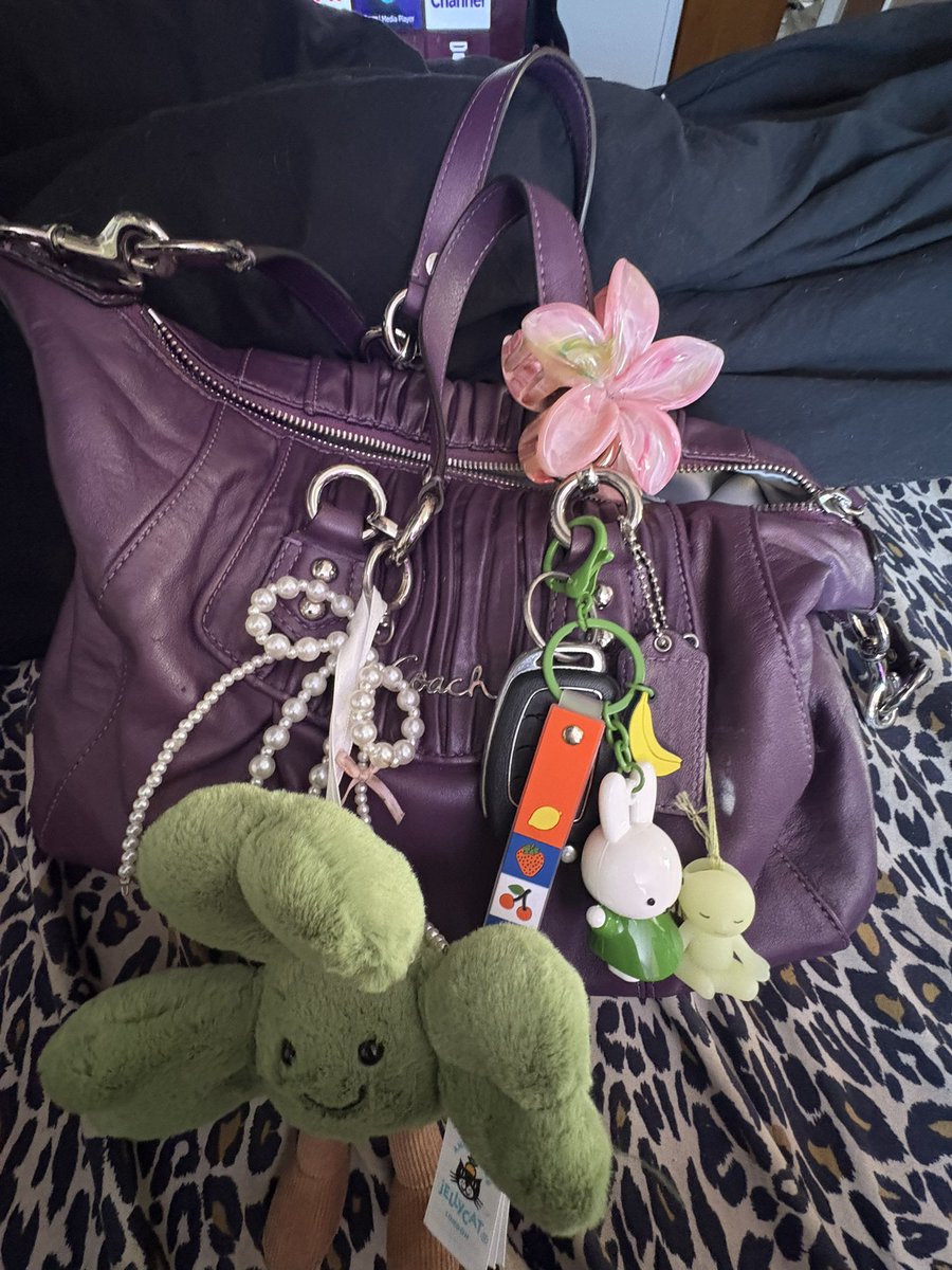 TweakerBitch98 tweet media