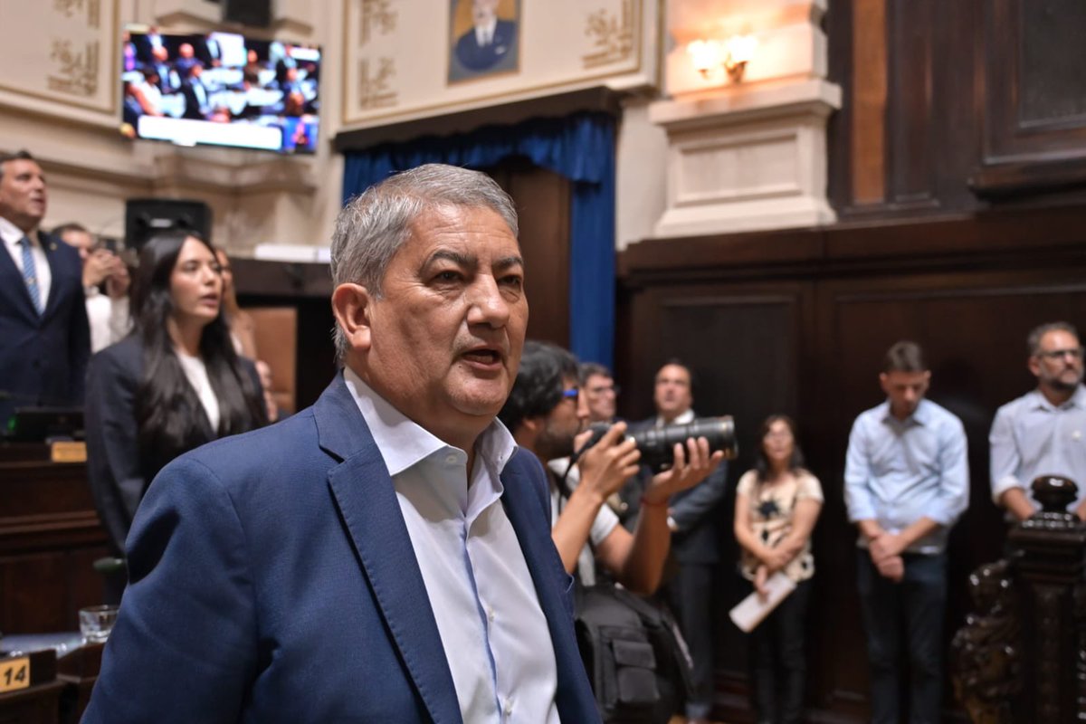 Nicky De oliveira tweet media