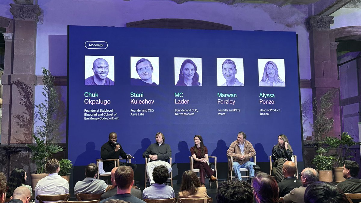 Constantino ⚡ tweet media