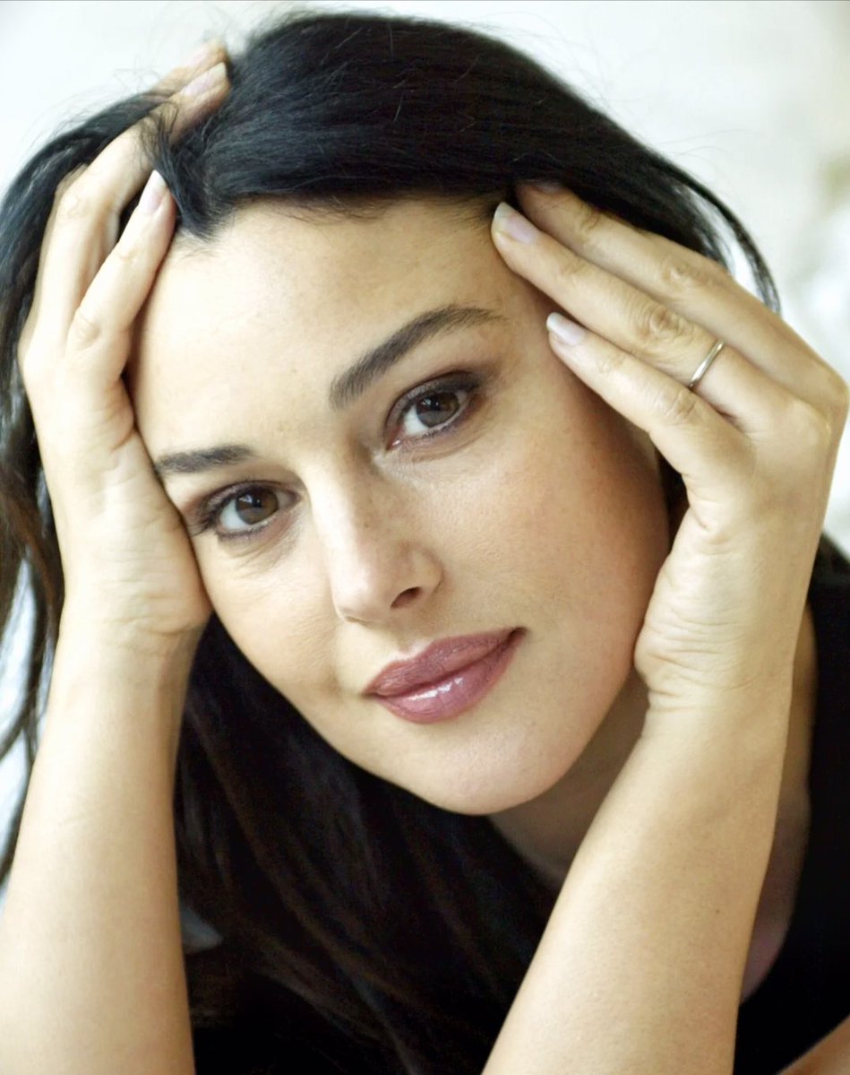 HollywoodFaces tweet media