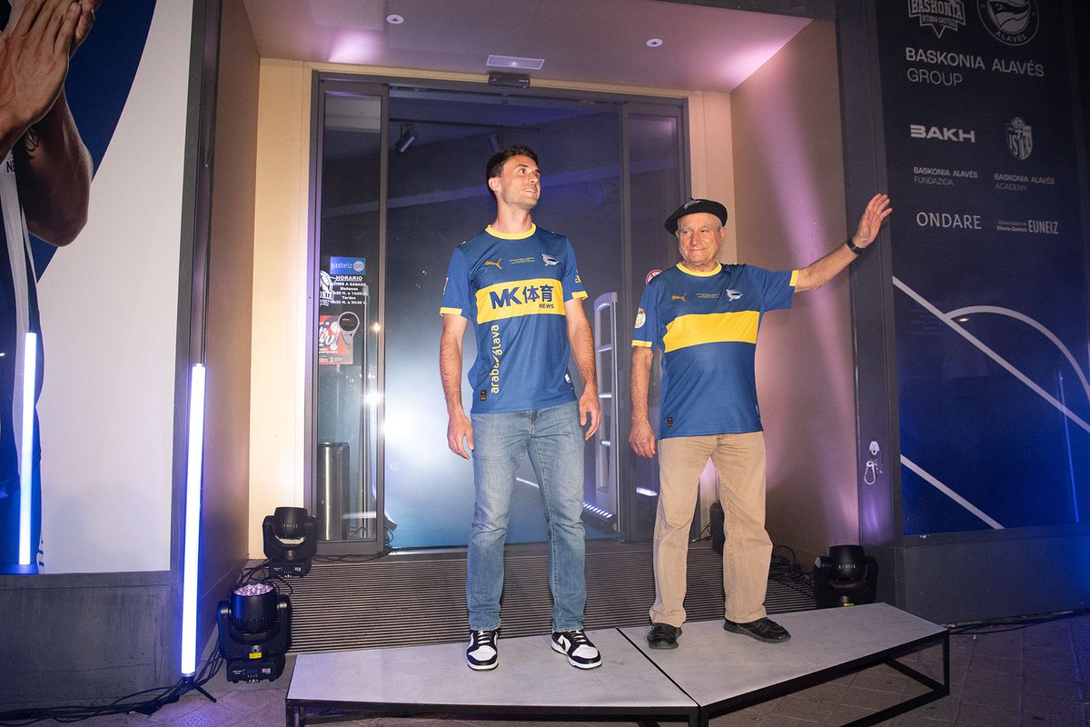 Deportivo Alavés tweet media