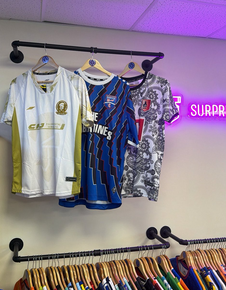 Surprise Shirts tweet media