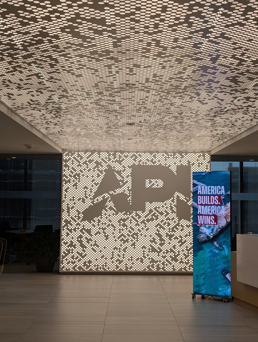 Tom Ciszek tweet media