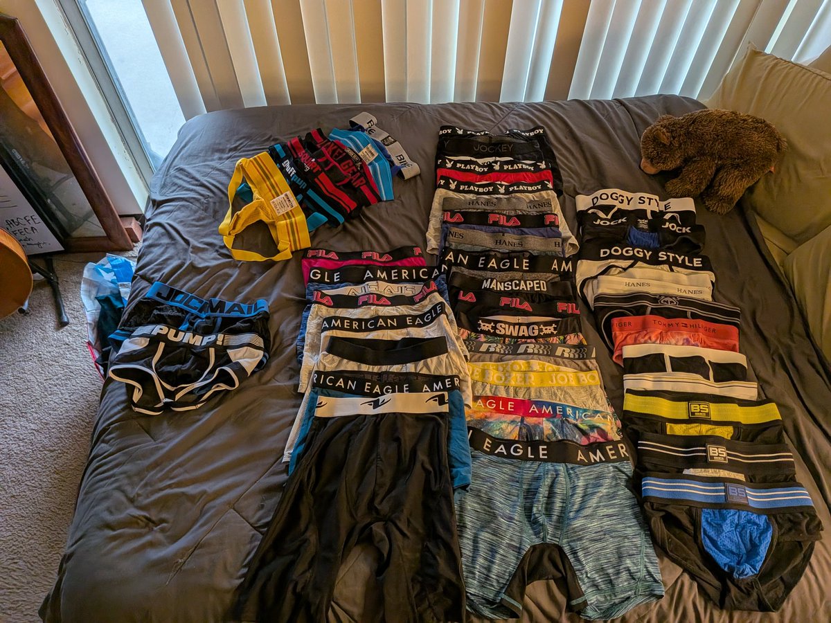 James Blond tweet media