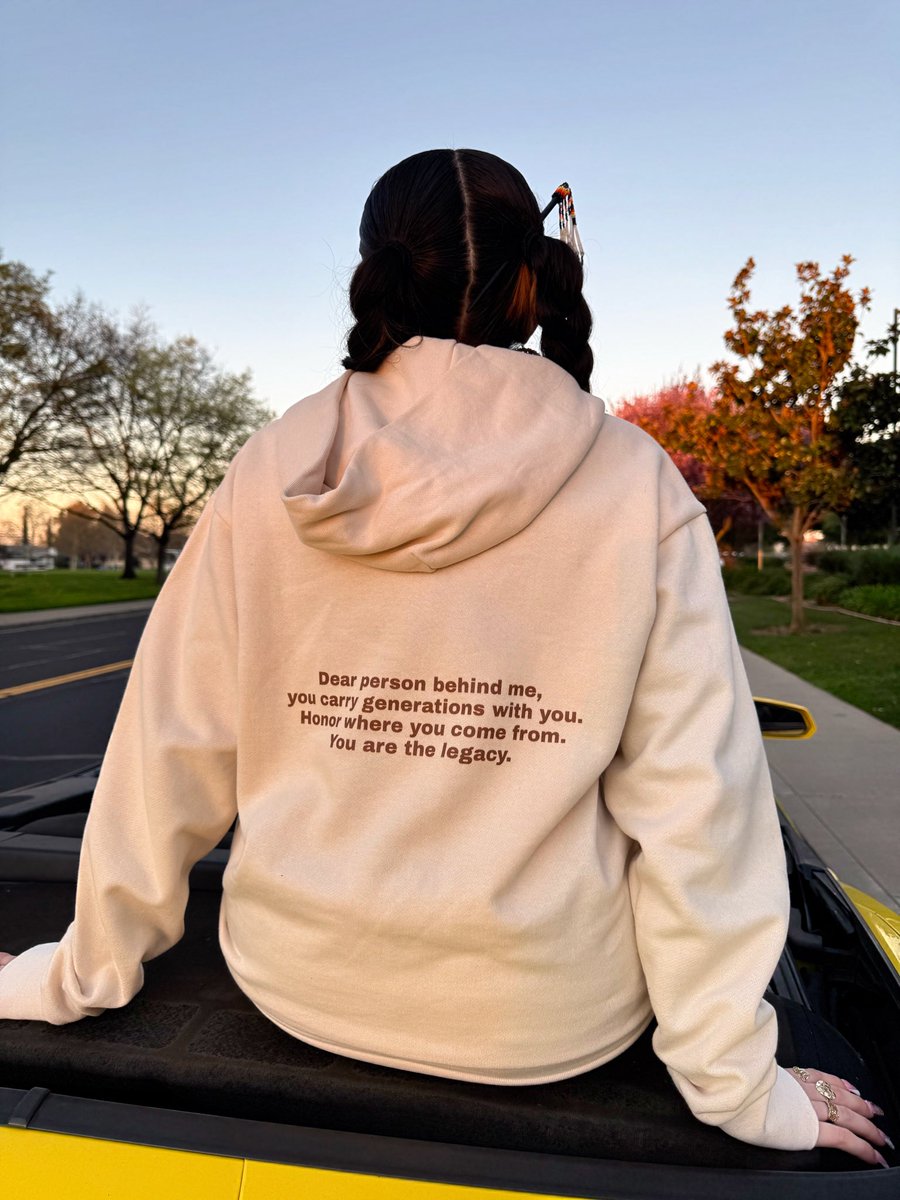 taniya_ml's tweet photo. I’m going out on a limb posting these on here, especially bc I haven’t been active on this app in years😭 but I just dropped my brand Land Flower! Rich in culture hoodies on the site now https://t.co/jlZg4wd3zY 🤎 https://t.co/xUhPOP3WHK