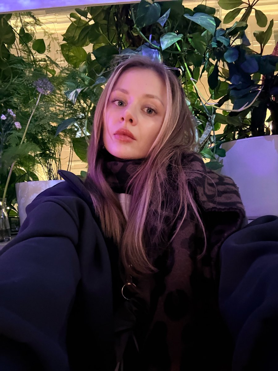 оля арабески tweet media