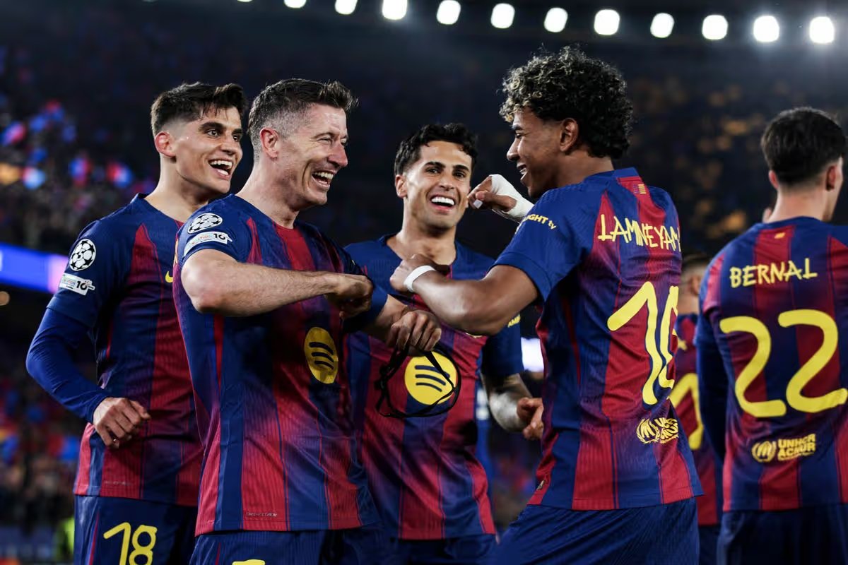 BarcaUniversal's tweet photo. 🚨 Barcelona's record in the Camp Nou this season:

- 13 matches
- 13 wins
- 46 goals scored
- 9 goals conceded https://t.co/GkynuDmjik
