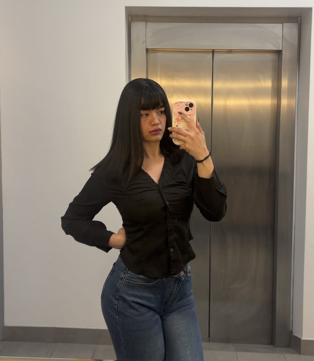 carrmint メ tweet media