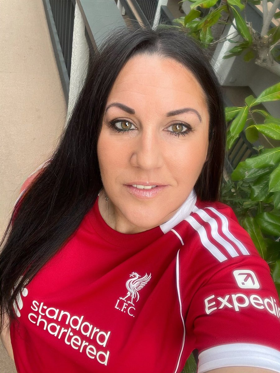 AmyKate8LFC's tweet photo. Come on you Reds! Gotta win today! Let’s use that Anfield atmosphere to our advantage! I believe in you! Up the Reds!
#LFC #YNWA #theredway #championsleague https://t.co/Dzr5KG2WCQ