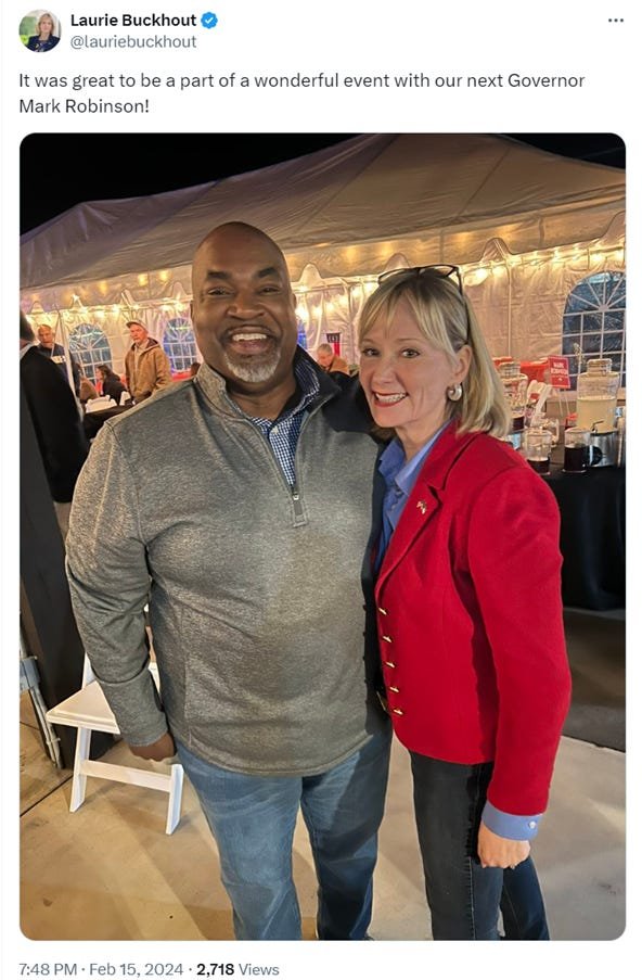 Liz Charboneau tweet media