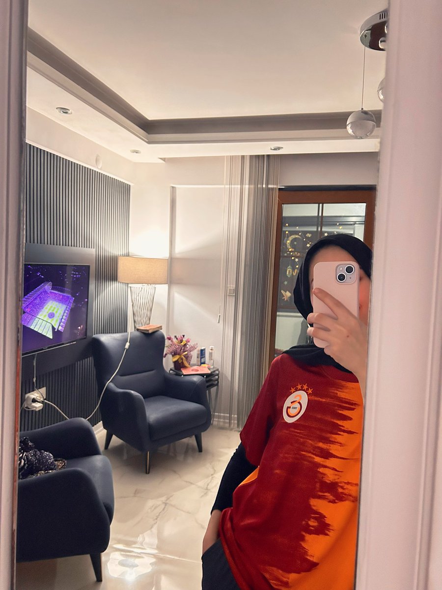 Varsan var, yoksan yokuz 💛❤️