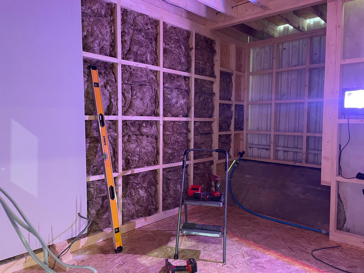 EventsWithJBE's tweet photo. We’re refreshing the Ops Office, adding an extension for a new crew room, a bigger pre-build area, &amp; updated pallet racking layout.

All of this means more space to get creative for our clients, &amp; judging by this photo, we’ve already started using the new space for team lunches. https://t.co/WByKP41eBc