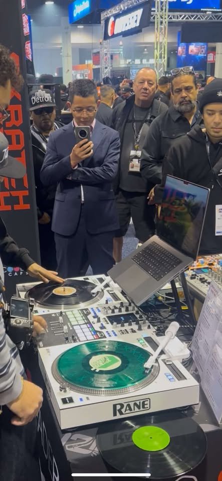 DJ Quartz tweet media