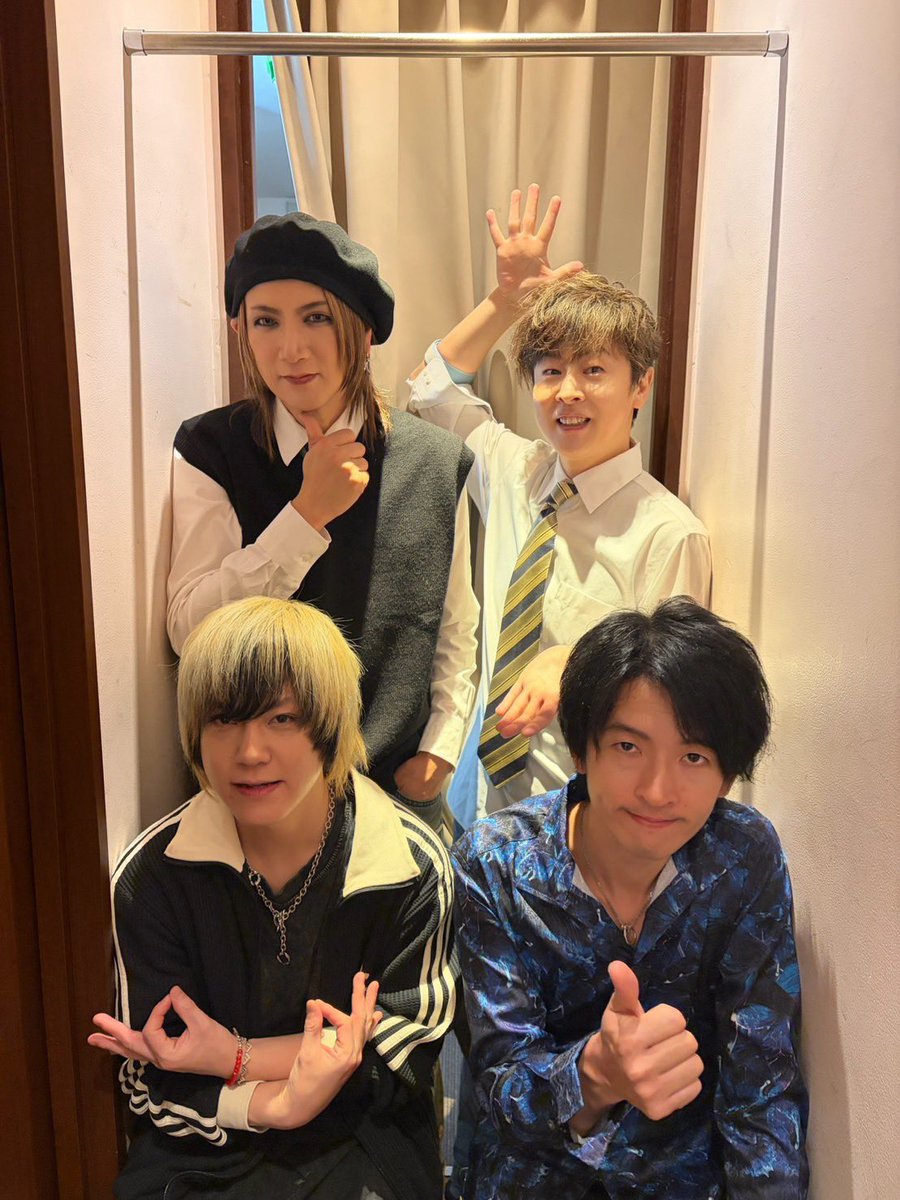 ITR_2011's tweet photo. 【I.T.Revolution】
I.T.R.ファン感謝祭 ご来場いただきまして、ありがとうございました！
今年も強烈なオープニングから始まり、音の大洪水の公演でした🎹🎸🥁🎸
ベースだけでなく、ギターの演奏も…！
盛り沢山な公演でした！
2026年もI.T.R.をよろしくお願いします🙇🏻🙇🏻 https://t.co/zLlrS7Prsf