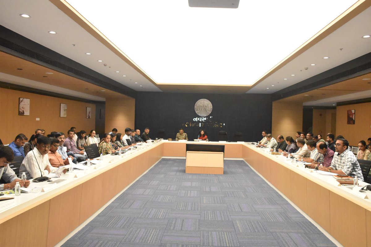 Collector & DM Navsari tweet media