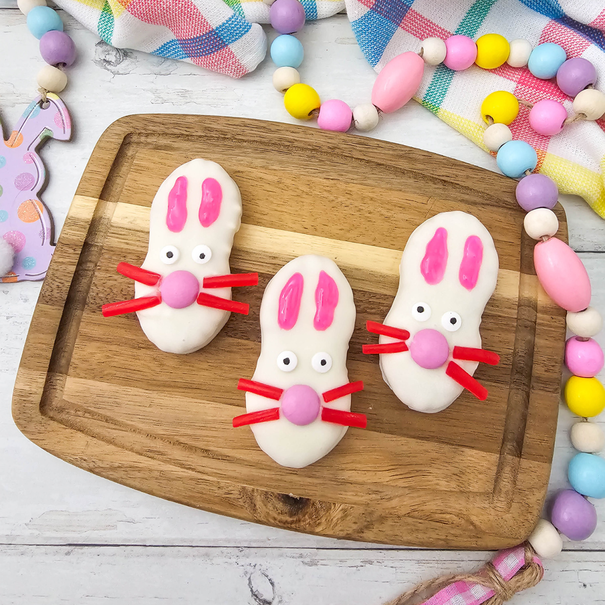Blogghetti's tweet photo. If you love peanut‑buttery treats, these no bake Bunny Nutter Butter Cookies are a spring‑themed twist you’re going to adore. #cookies #Easter #nutterbutter https://t.co/KWCrrpZb6t https://t.co/K6kQHtWC1b