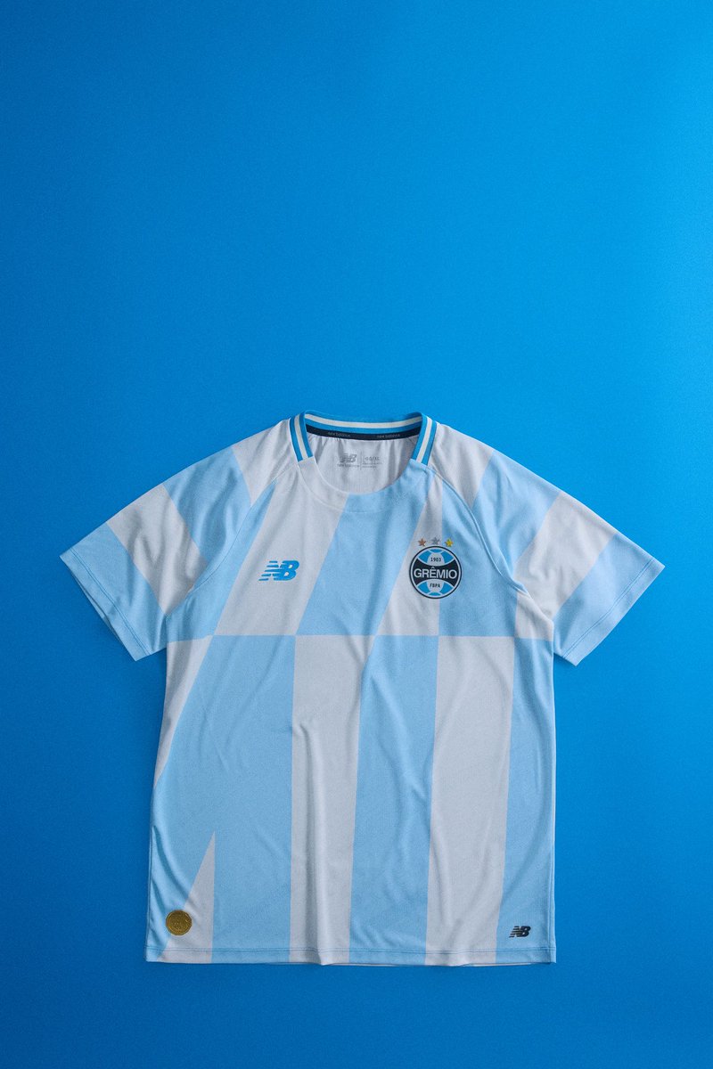 ogremista07's tweet photo. qual a sua nota para as novas camisas Grêmio x New Balance? https://t.co/UmkBXPkFRI