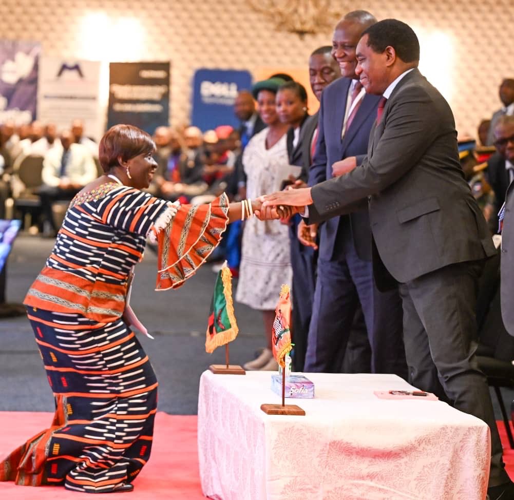 Hakainde Hichilema tweet media