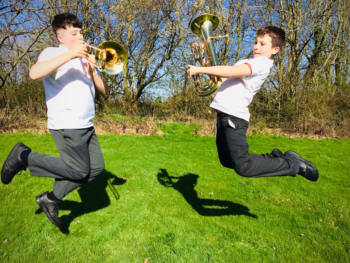 HighLeghPrimary tweet media