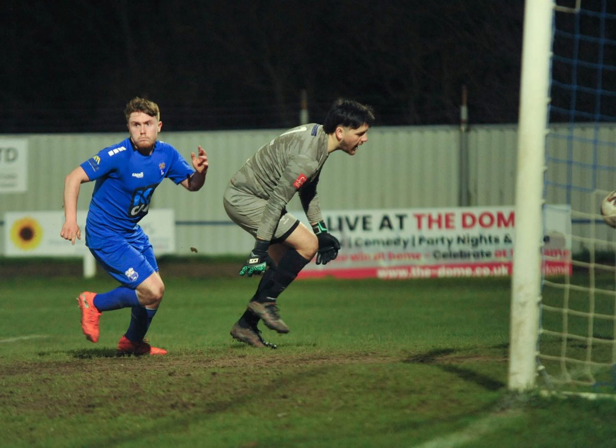 Russ Sheppard/Offthebenchpics tweet media