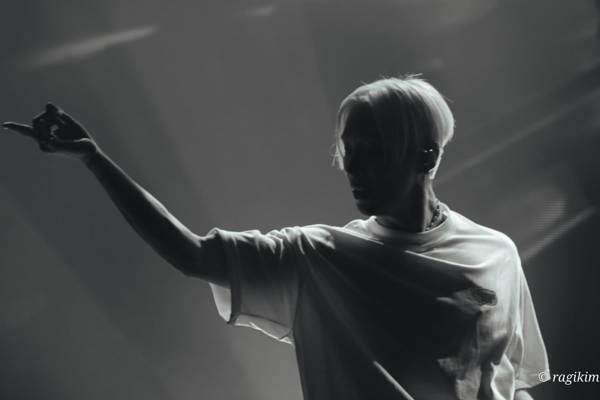 ragikim's tweet photo. @official_JDH93 @BAP_Bangyongguk @BAP_Youngjae 20250111
방정유문 (BJYM) 앵콜 콘서트 
FAREWELL, EARTH 

#문종업 @jongup_official

머시쏘... https://t.co/WKxxPUfW7m
