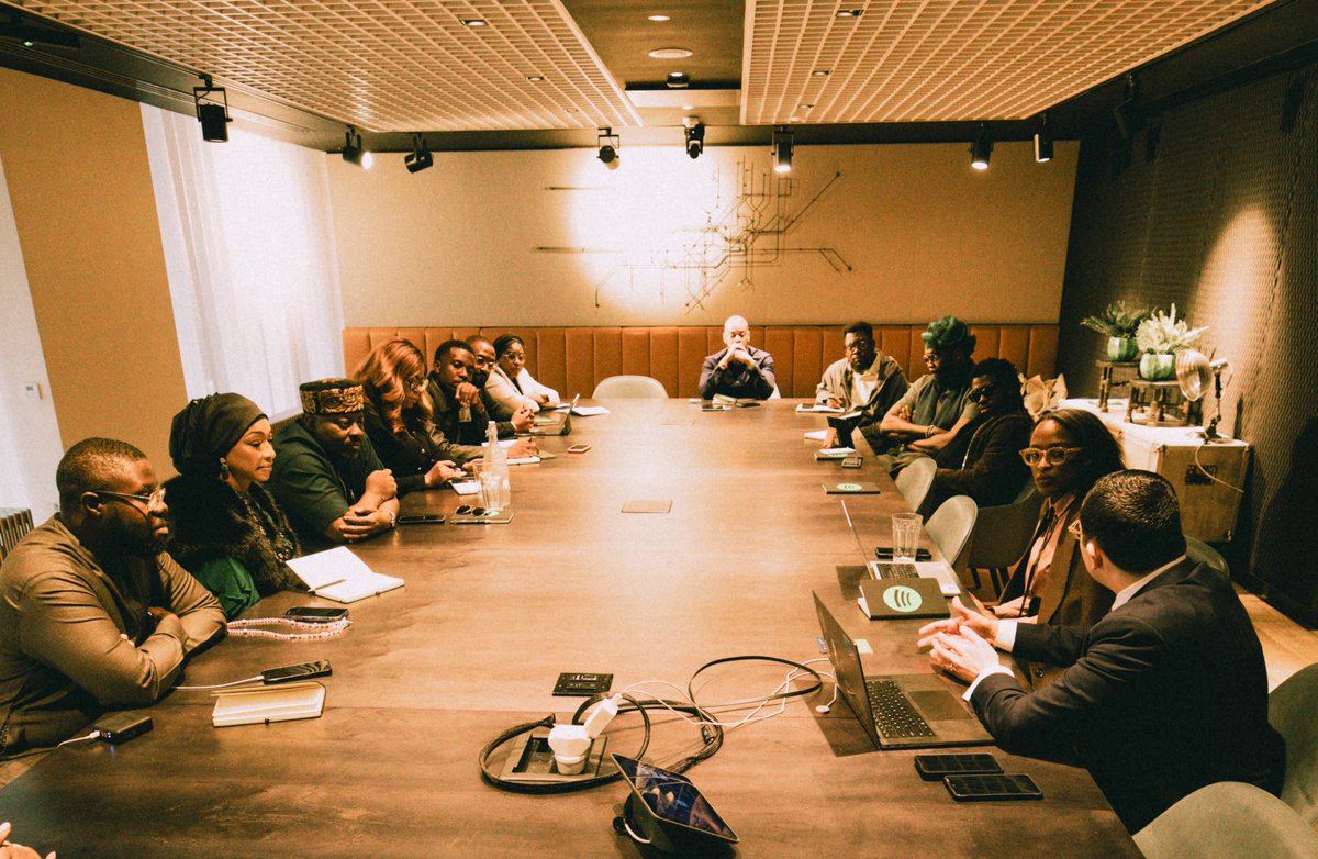 SpotifyPolicy tweet media