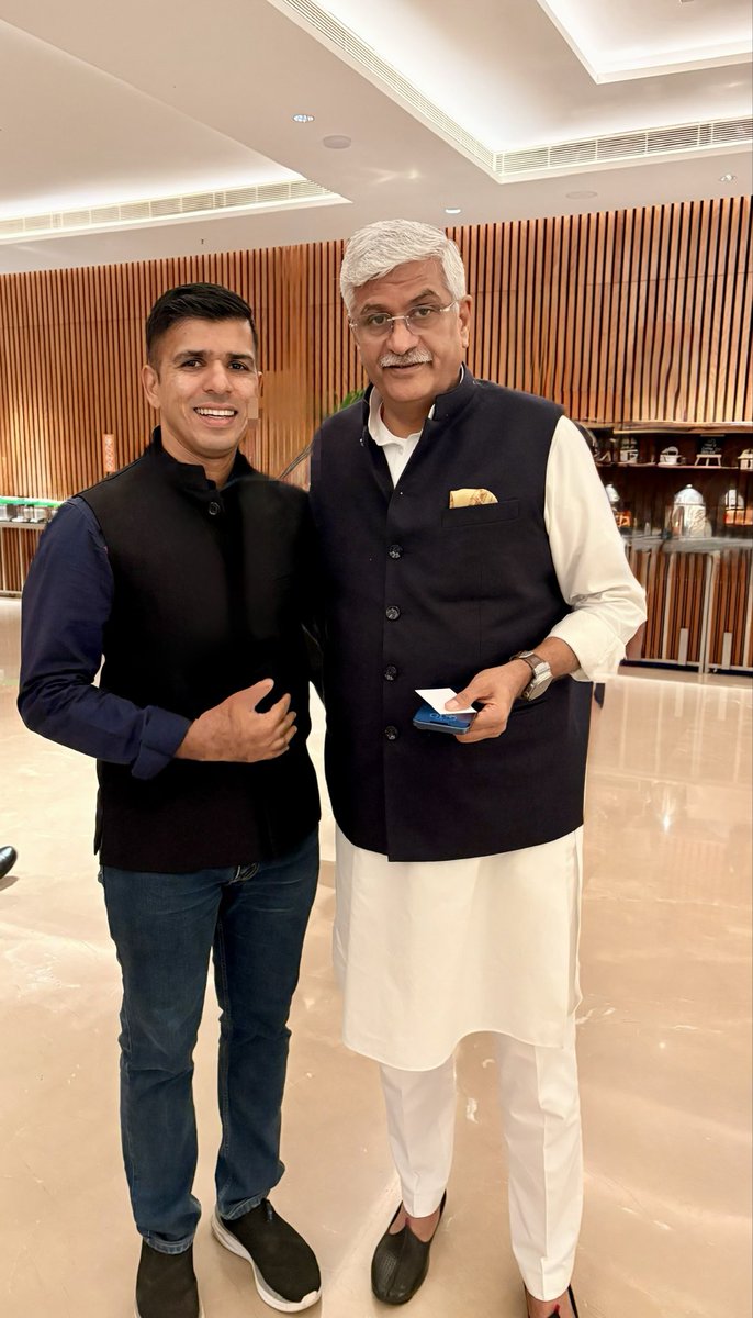 Senu Sam tweet media