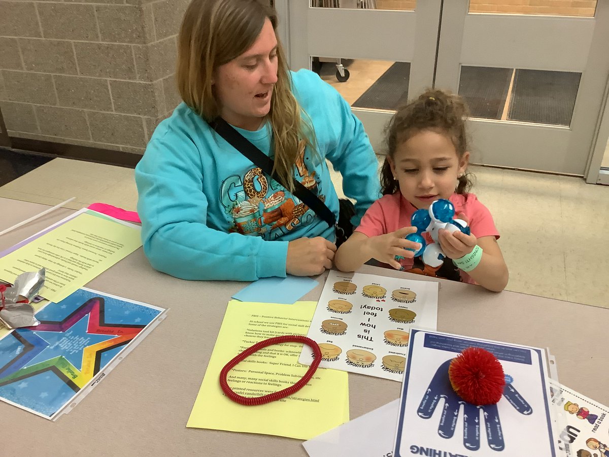 West Delaware School tweet media