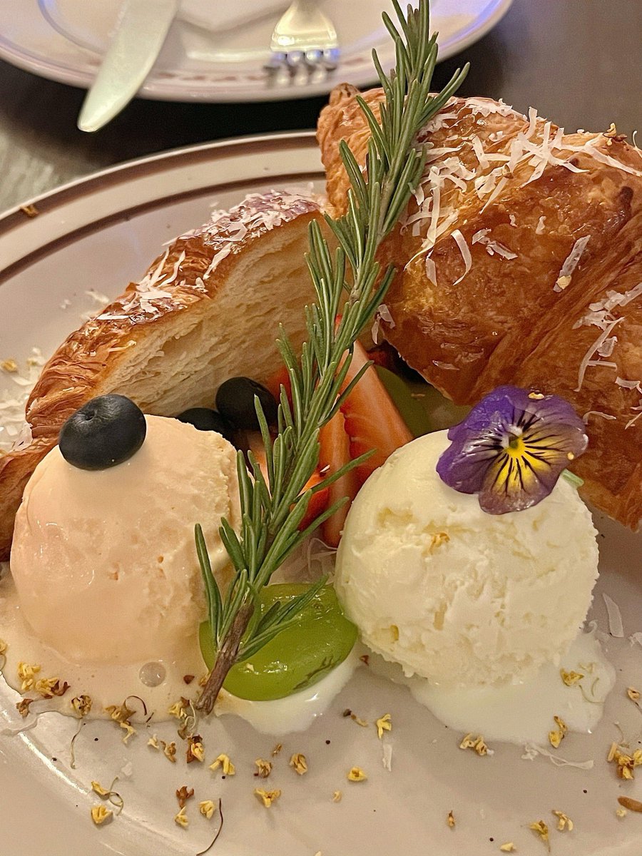 Rene Strasser tweet media