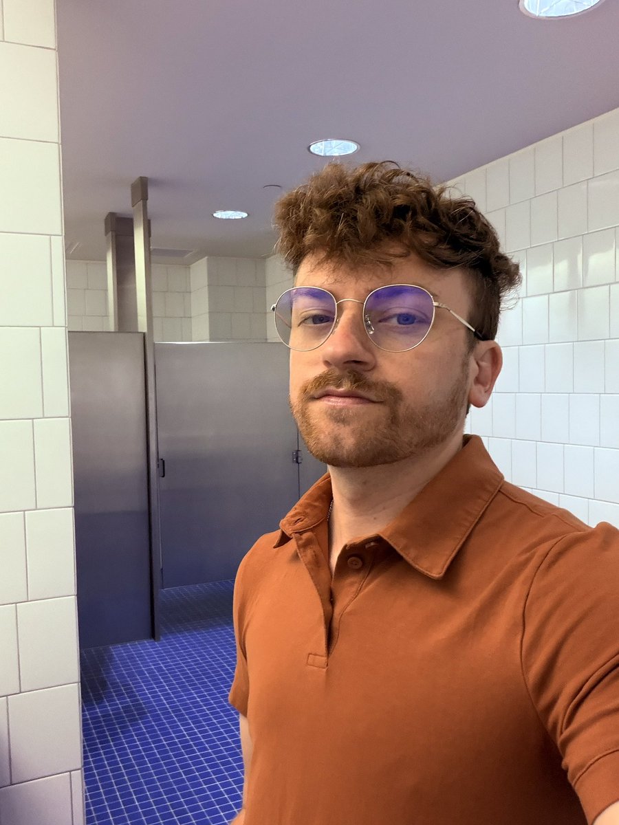 derek 🤠 tweet media