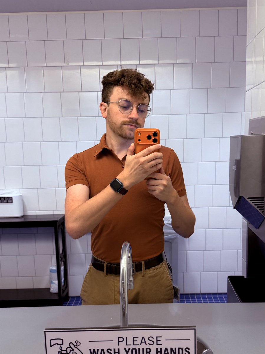 derek 🤠 tweet media