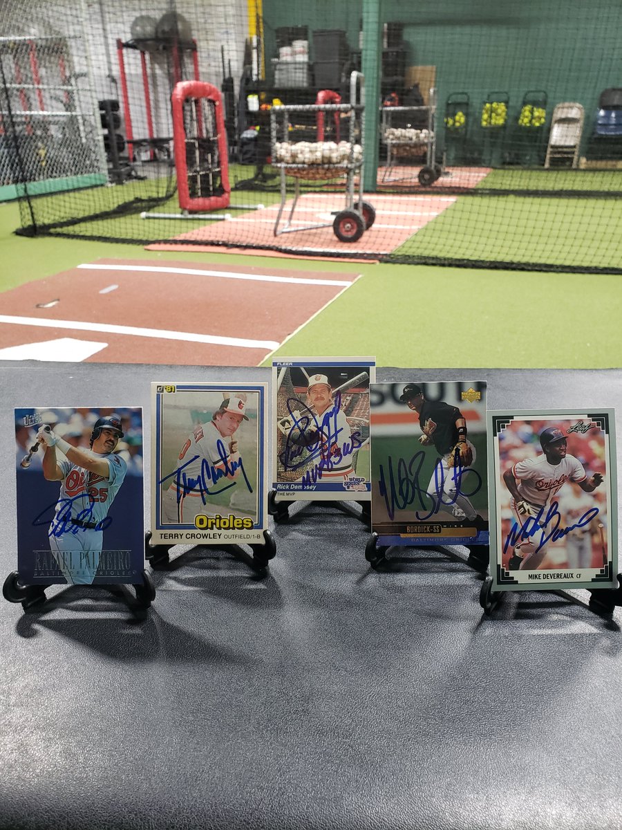 The Baseball Warehouse tweet media