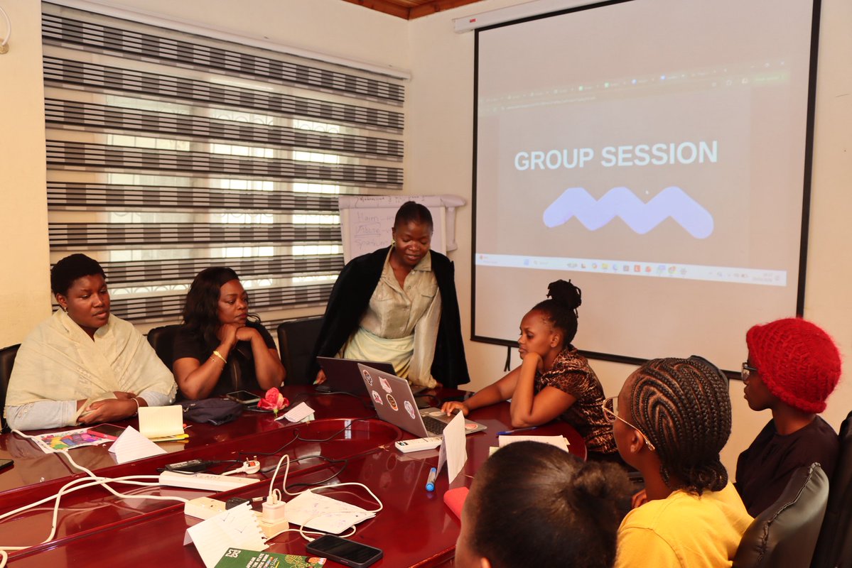 Azadi Community tweet media