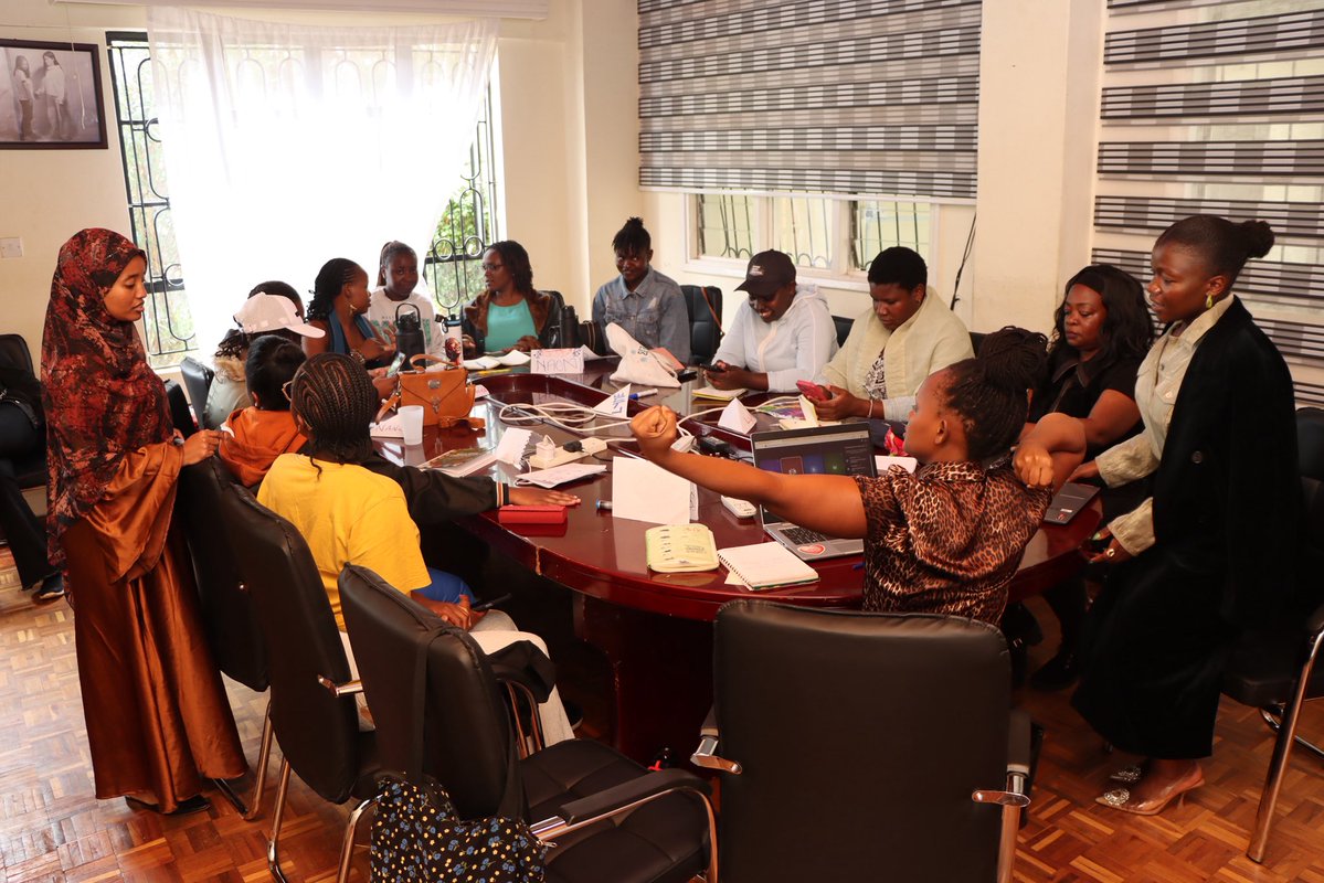 Azadi Community tweet media