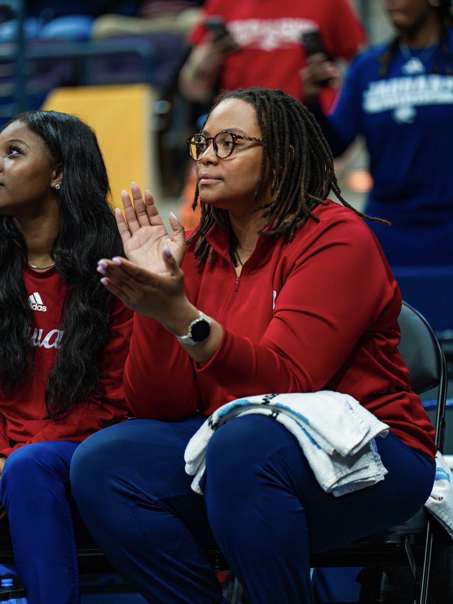 SouthAlabamaWBB's tweet photo. During this #NationalAthleticTrainingMonth, we are extra grateful for our AT, Zorrya Kelley.

Zorrya, thank you for all you do to make this program better ❤️

#LSF | #INVEST https://t.co/HgRW8jlO5k