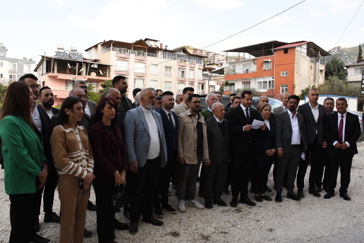 Bugün, Cumhurbaşkanı adayımız Ekrem İmamoğlu hakkında verilen hukuksuz kararın 1. yıl dönümünde adalet için bir aradaydık.

İl Başkanlığı olarak yaptığımız basın açıklamasında; halk iradesine ve demokrasiye sahip çıktığımızı bir kez daha vurguladık.