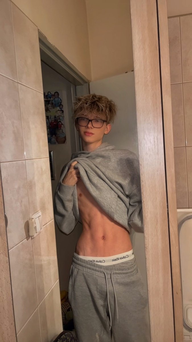 Adam 👦 tweet media