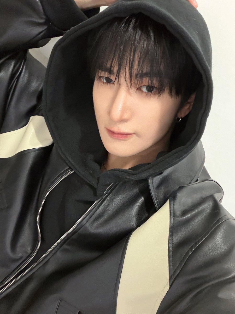 TRENDZ (트렌드지) tweet media