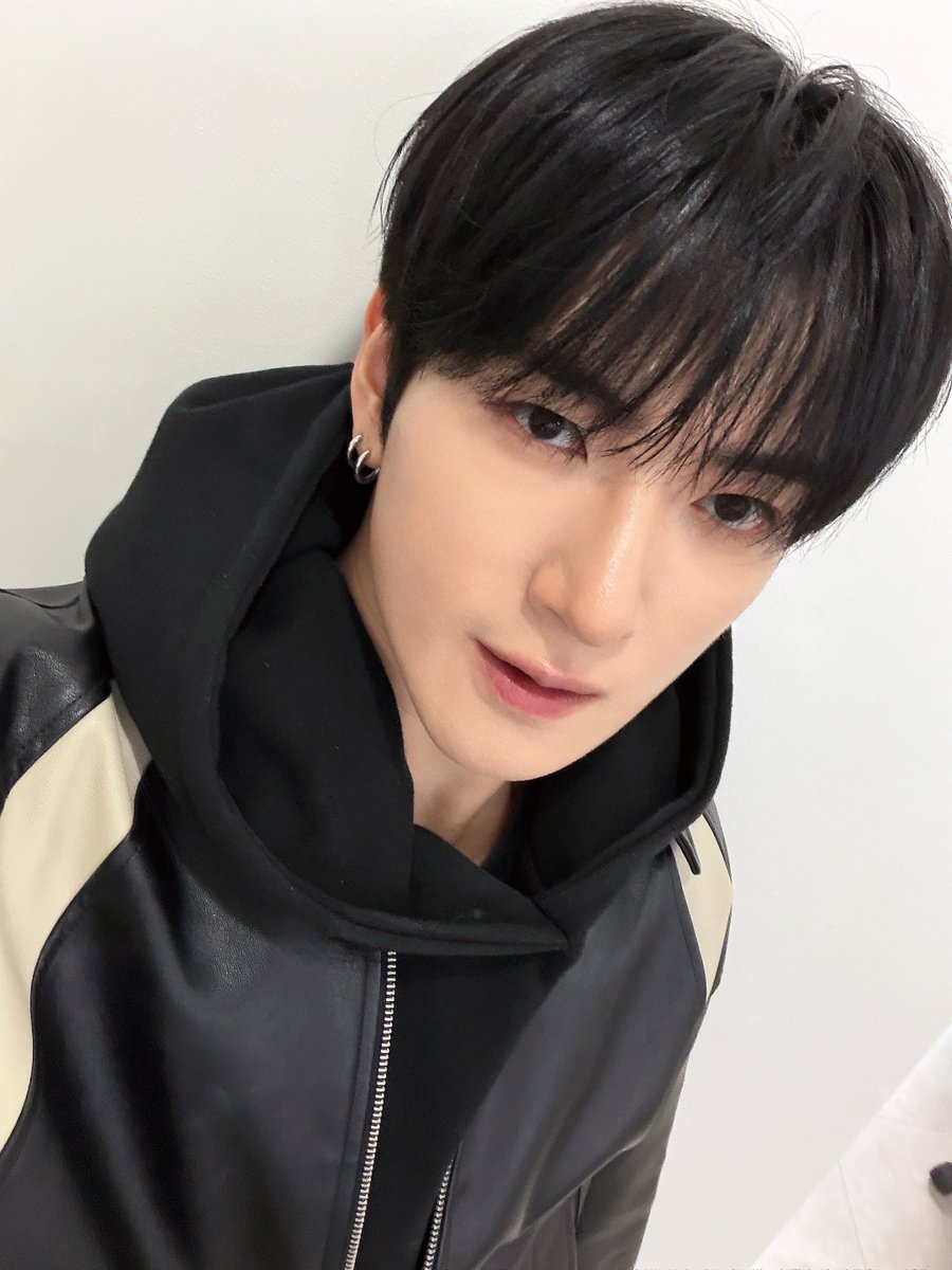 TRENDZ (트렌드지) tweet media