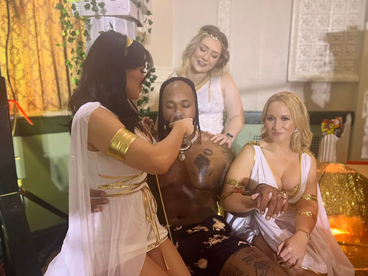 Pretty Boy Smooth™️ tweet media