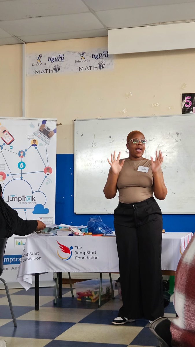 Kelello_'s tweet image. Great success with our Grade R–3 teacher training on the Two Pathways into Number book! 🎉
Empowering educators with practical numeracy strategies alongside our amazing tech partners 🤝

#TeacherDevelopment #EdTech #EarlyLearning #Kelello #FoundationPhase