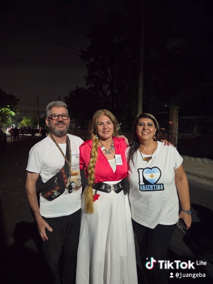VOCESNATIVAS's tweet photo. Sábado 
Parte 2

🇦🇷 Peatonal del Museo Molina Campos 
Voces Nativas cantó por la mujer y la memoria 💜
#mujeres #memoria #voces #argentina #museos https://t.co/JjZHqMjmvA