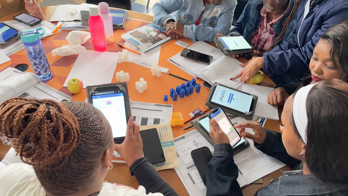 Kelello_'s tweet image. Great success with our Grade R–3 teacher training on the Two Pathways into Number book! 🎉
Empowering educators with practical numeracy strategies alongside our amazing tech partners 🤝

#TeacherDevelopment #EdTech #EarlyLearning #Kelello #FoundationPhase