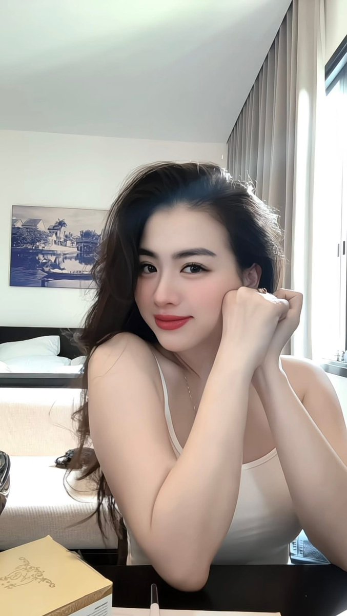 trangbony's tweet photo. Trái tim em vẫn 🤍 https://t.co/dObF1ikSKk
