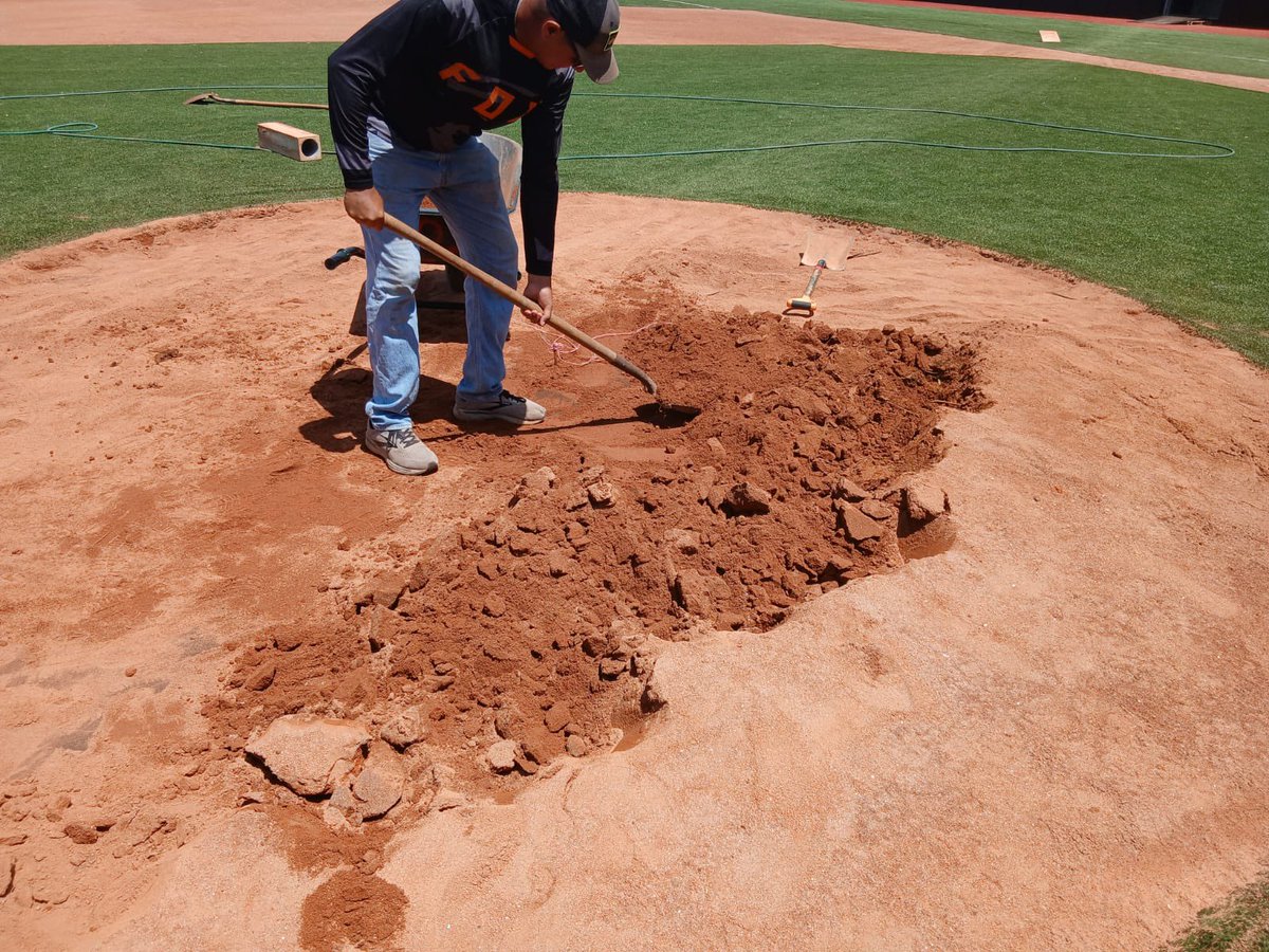 Billy Pineda tweet media