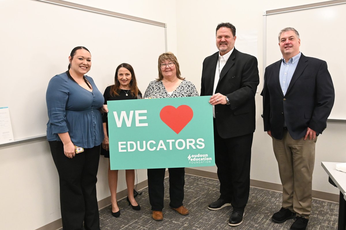 Loudoun Education Foundation tweet media