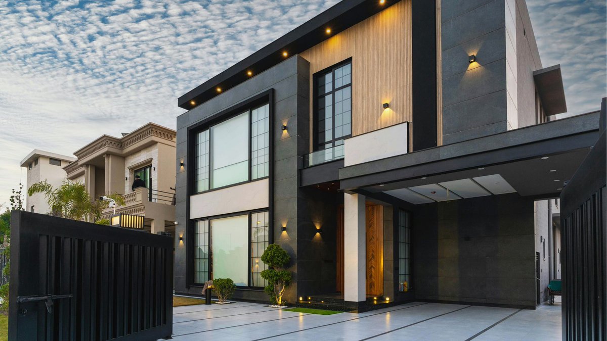 LitzaMartin's tweet photo. How Much House Can I Afford? https://t.co/0RGGlPG8eD https://t.co/NNOdZvV8iI
