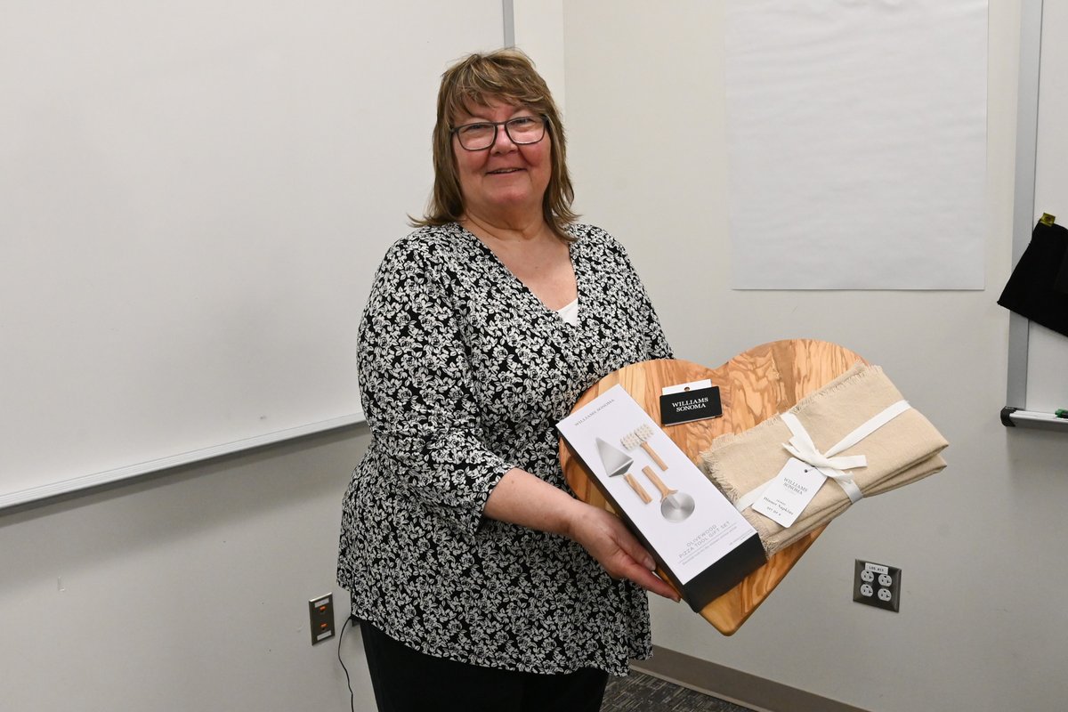 Loudoun Education Foundation tweet media