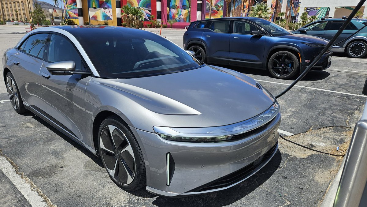 Shane Lindblom tweet media