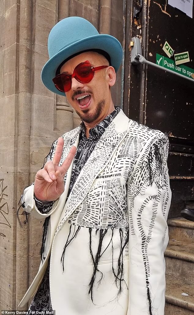 Boy George tweet media